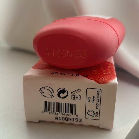 GLOW RECIPE Strawberry BHA Pore-Smooth Blur Drops - Picture 4 of 5